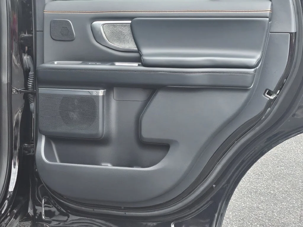 New 2027 Agate Black Metallic Ford Tremor® image 42