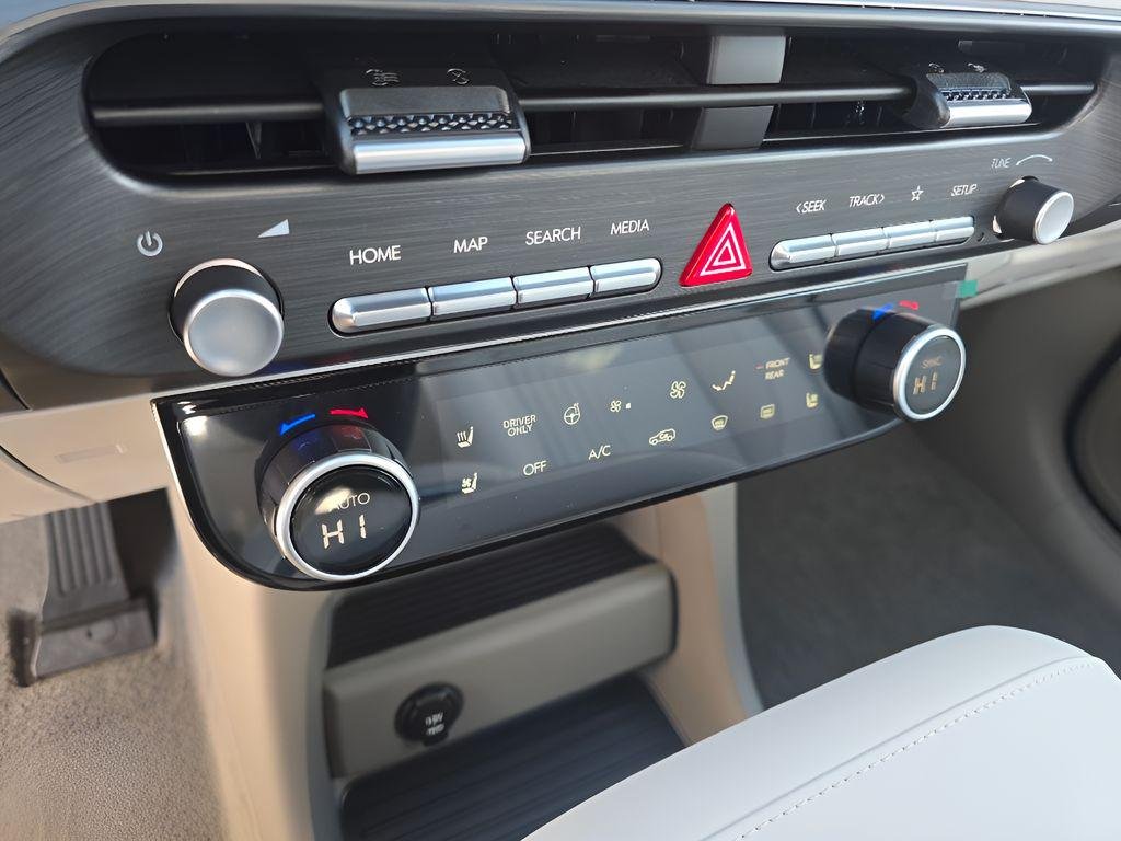 New 2026 Creamy White Pearl Hyundai SEL Premium AWD image 22