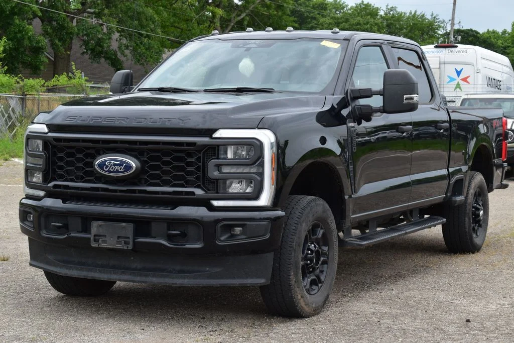 2024 Ford F-250 XL 4x4 Crew Cab 6-3/4' Box's photo