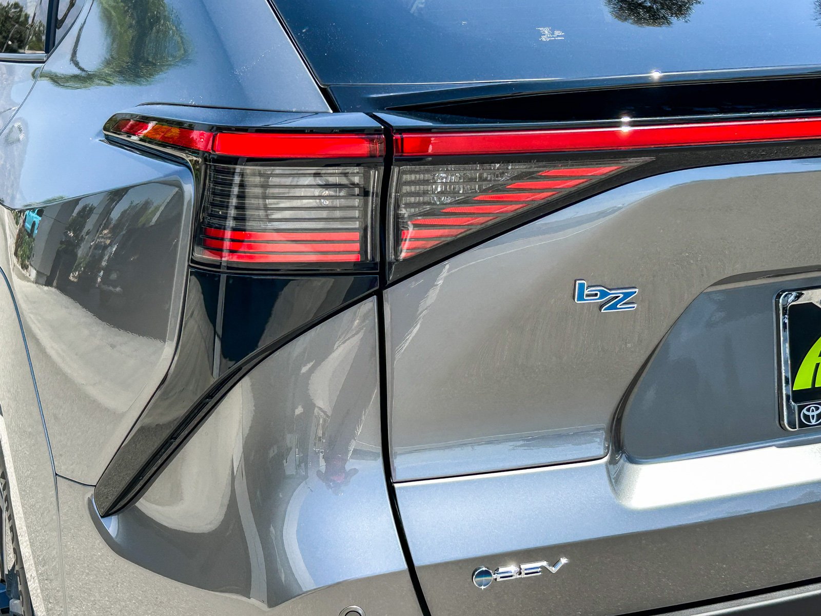 New 2026 Heavy Metal Toyota XLE image 9