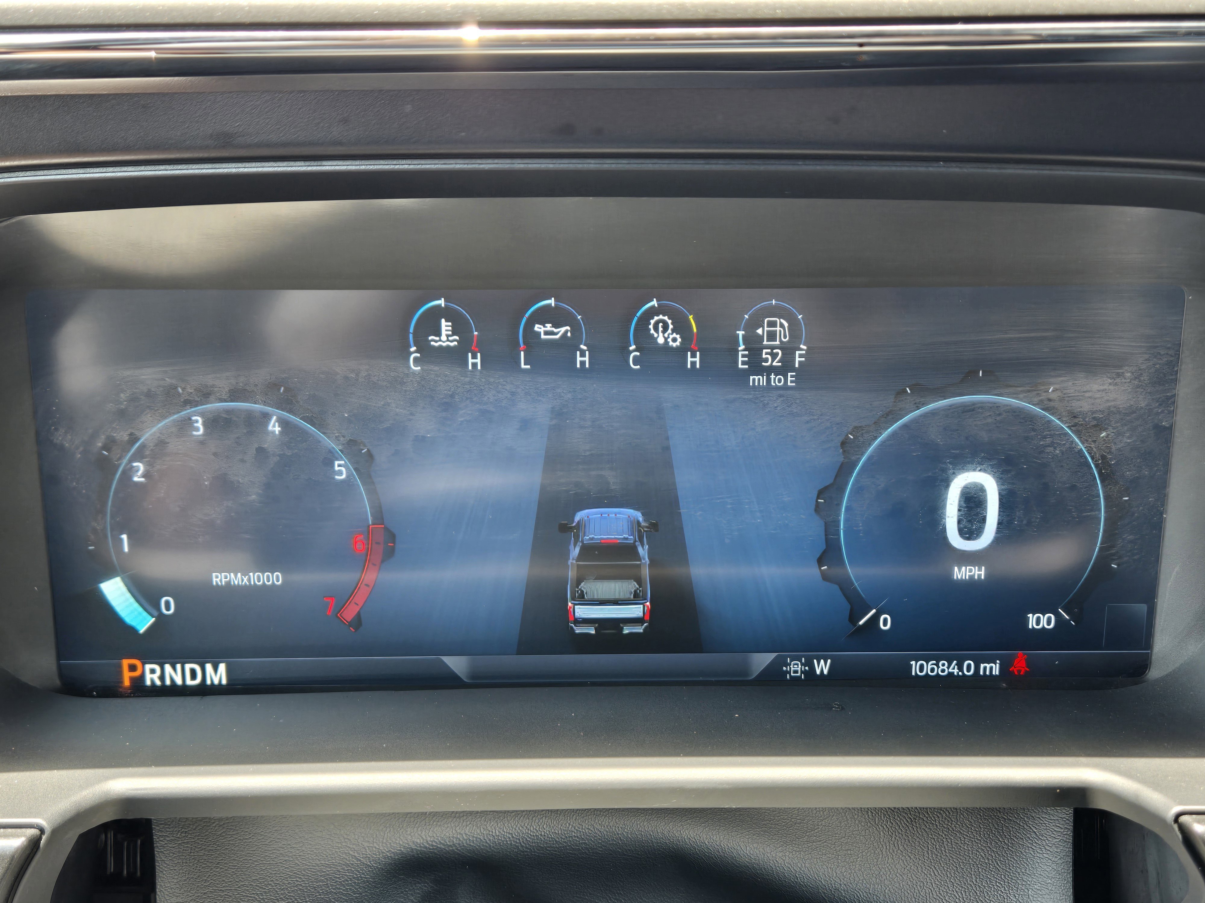 Used 2024 Carbonized Gray Metallic Ford Lariat image 28