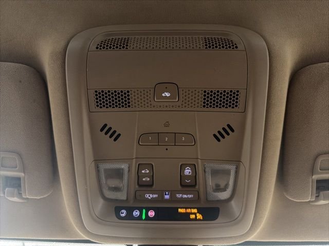 Used 2020 Crystal White Tricoat Cadillac Premium Luxury image 26