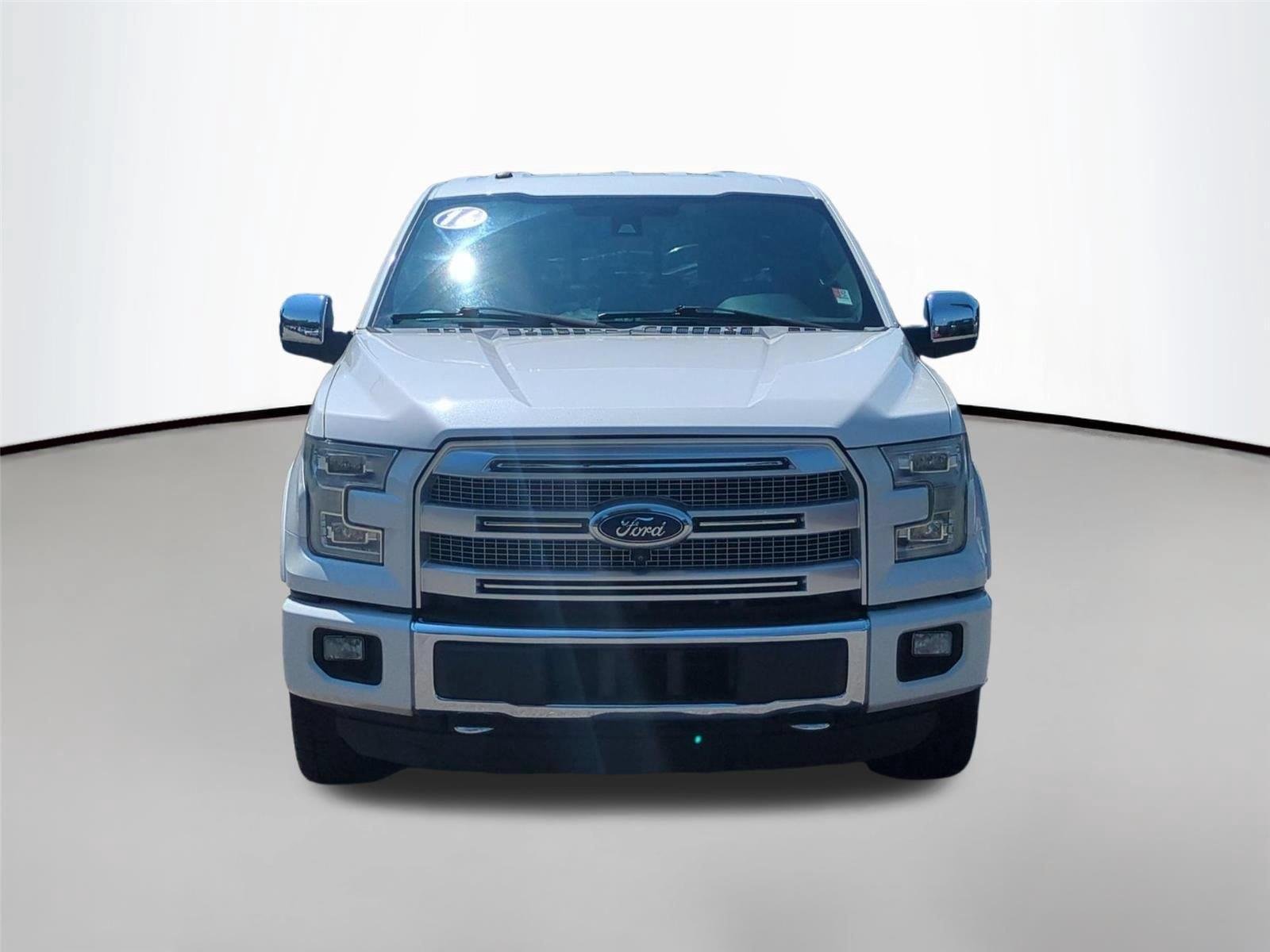 Used 2016 White Platinum Metallic Tri-Coat Ford Platinum image 8