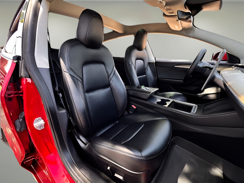 Used 2022  Tesla Long Range image 19