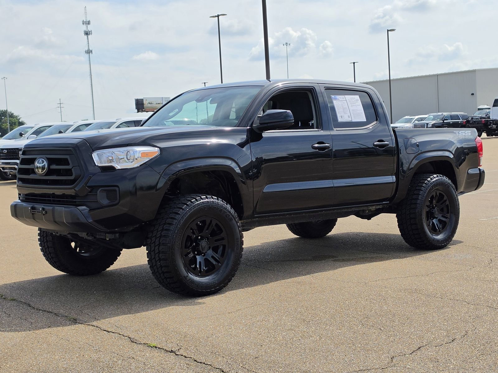 2022 Toyota Tacoma SR Double Cab 2WD 4-Cyl Auto Short Bed's photo
