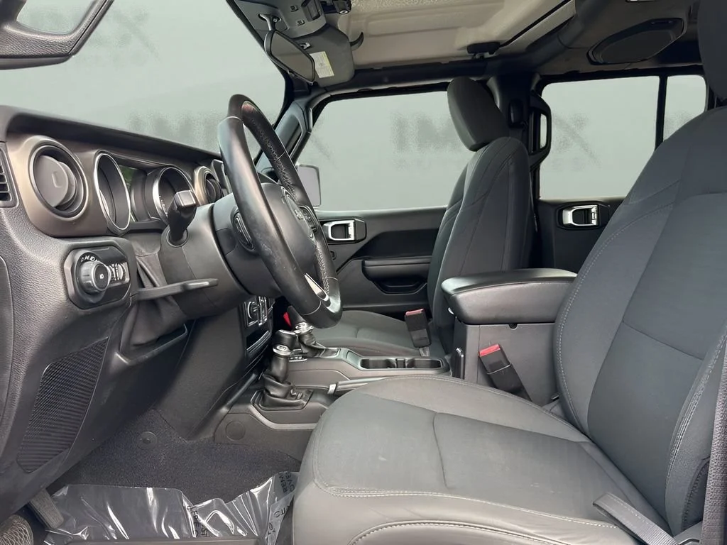 Used 2021 Black Jeep Unlimited Sport S image 9