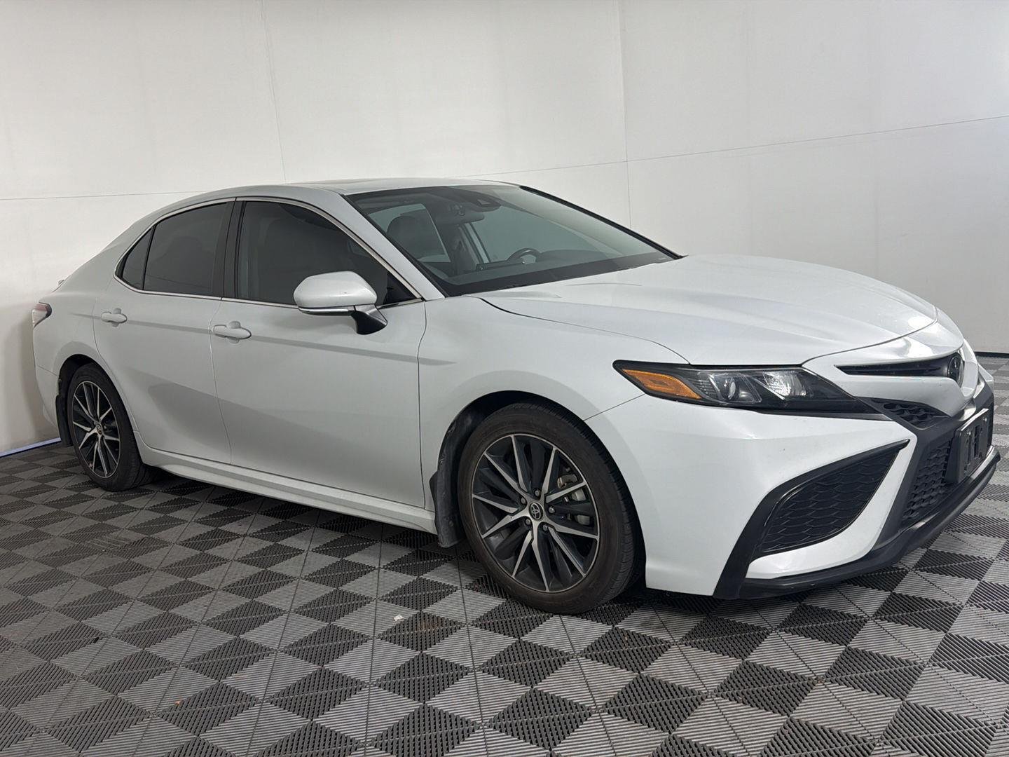 Used 2023 Ice Edge Toyota SE image 7