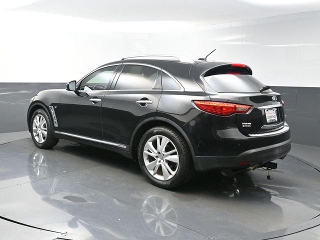 Used 2016 Black INFINITI Base image 5