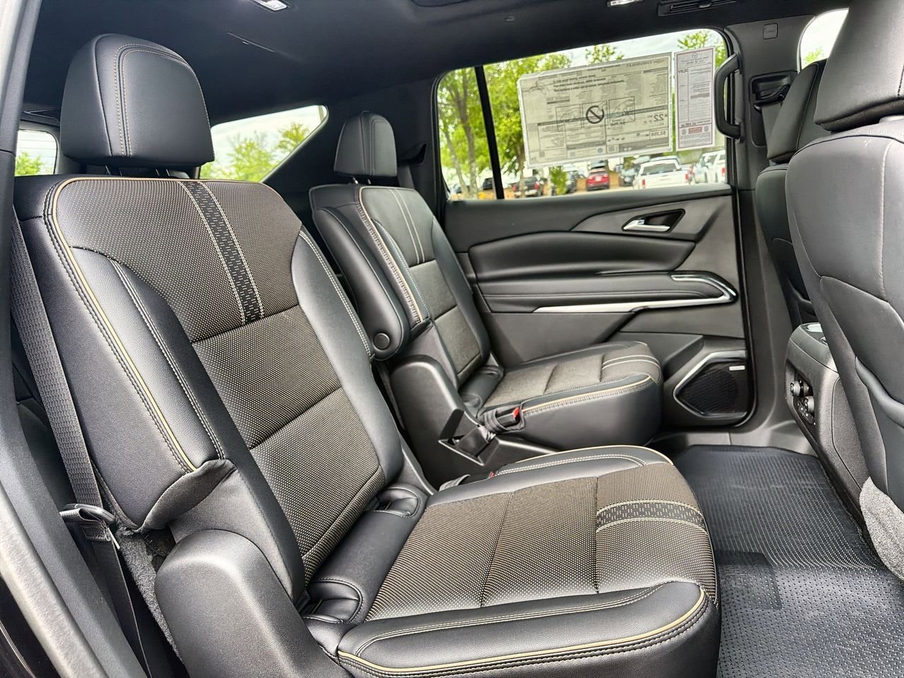 New 2026 Mosaic Black Metallic Chevrolet High Country image 22