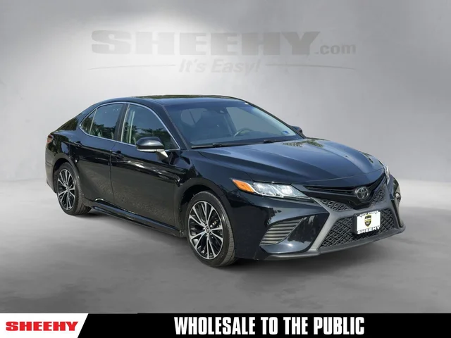 2020 Toyota Camry SE