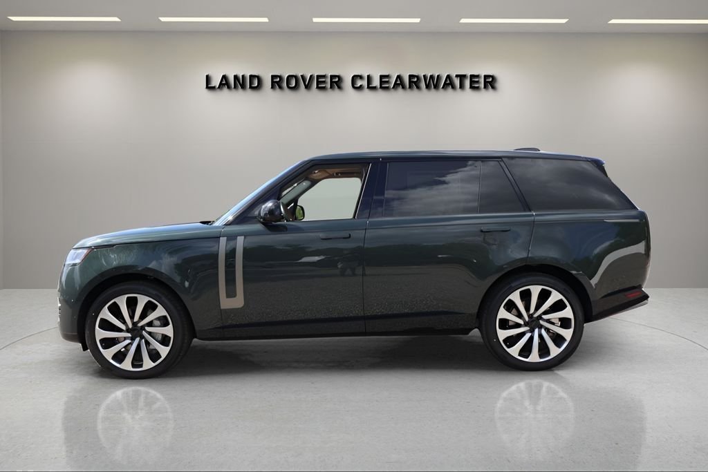 New 2026 Belgravia Green LAND ROVER SE LWB 7-Seats / V8 image 2