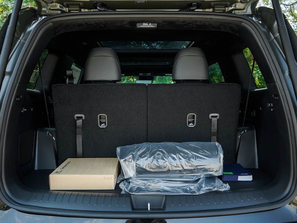 New 2026 Rockwood Green Hyundai Calligraphy AWD image 8