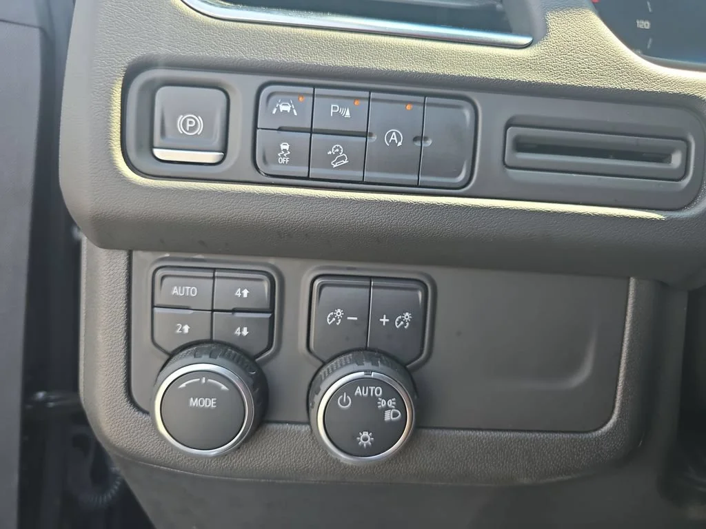 2024 Chevrolet Tahoe Premier - Photo 25
