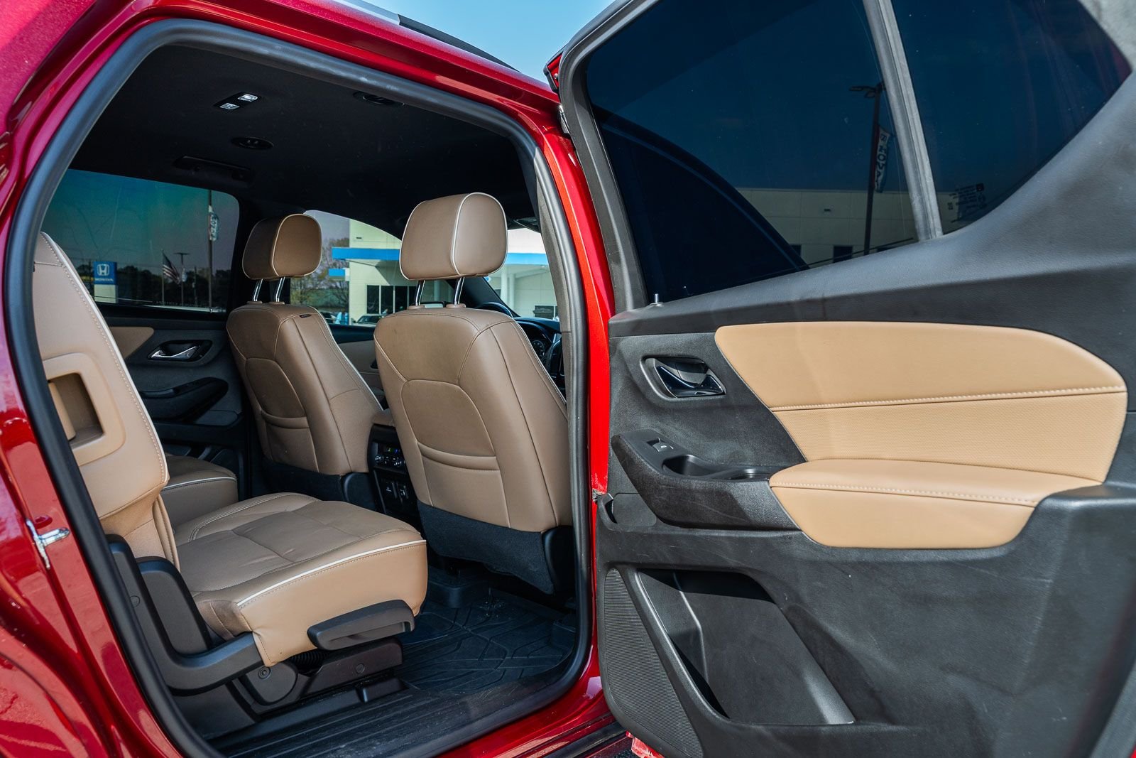 2022 Chevrolet Traverse Premier - Photo 14