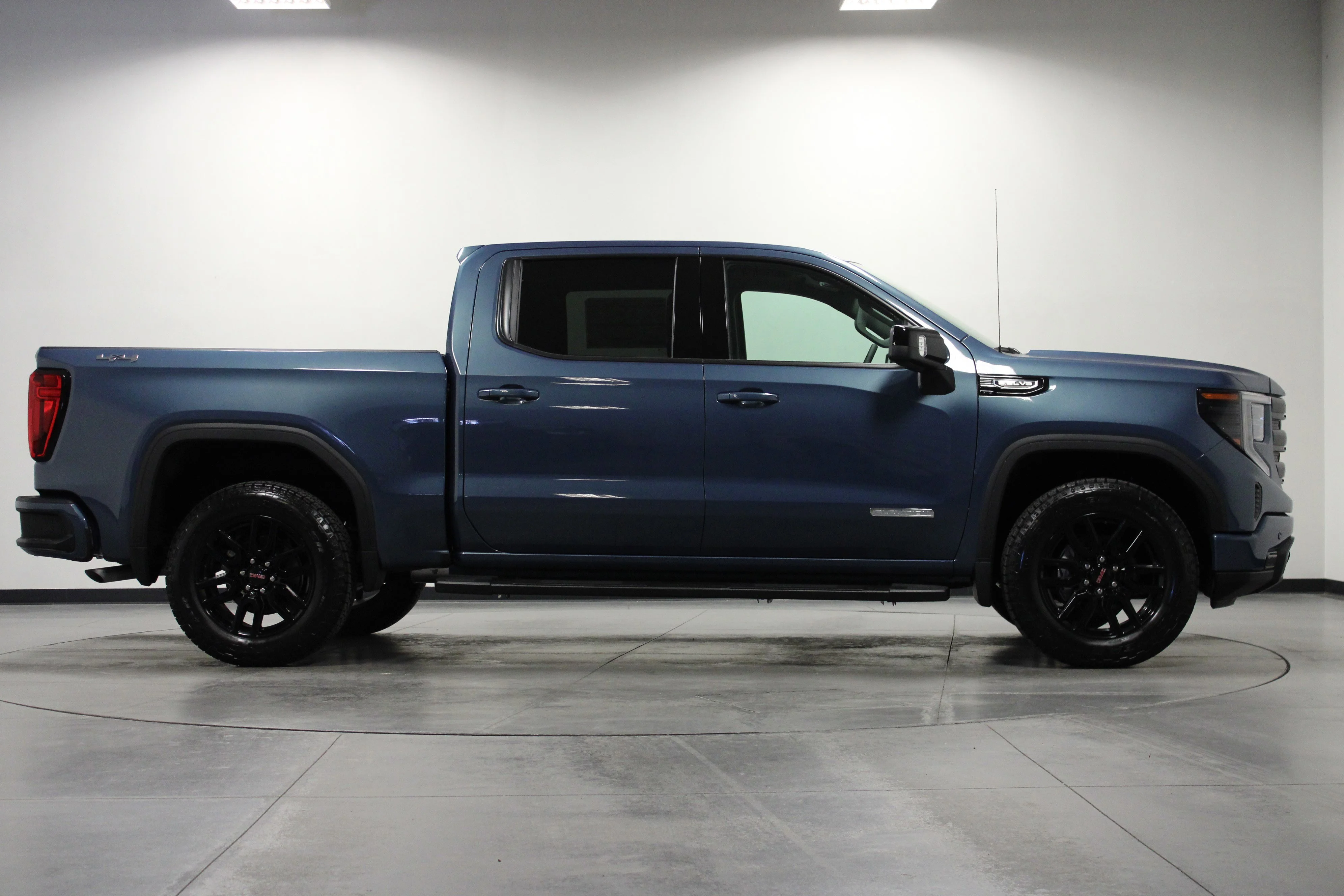 New 2026 DOWNPOUR METALLIC GMC Elevation image 3