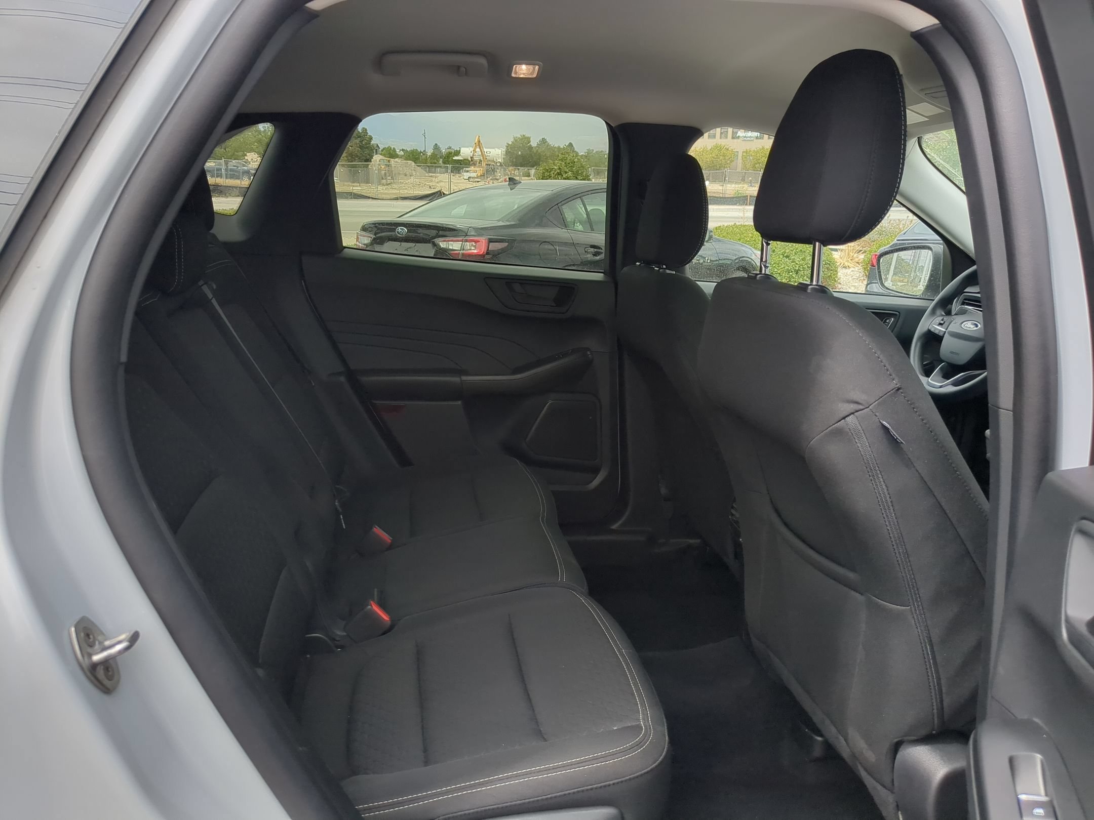 Used 2025 Silver Metallic Ford Active image 29