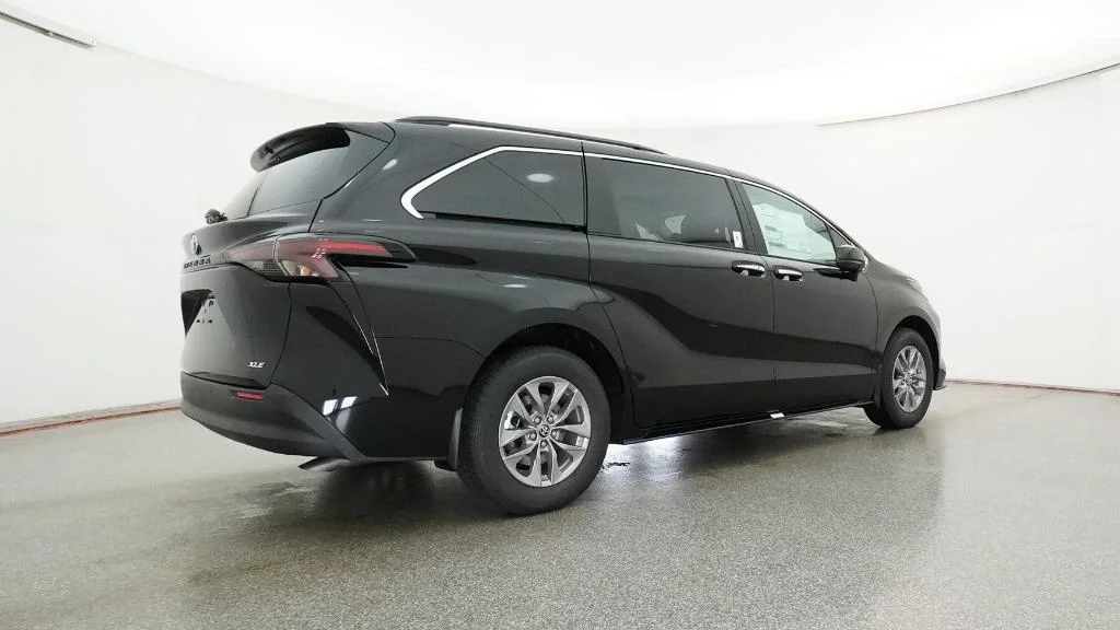 New 2026 Midnight Black Metallic Toyota XLE image 2