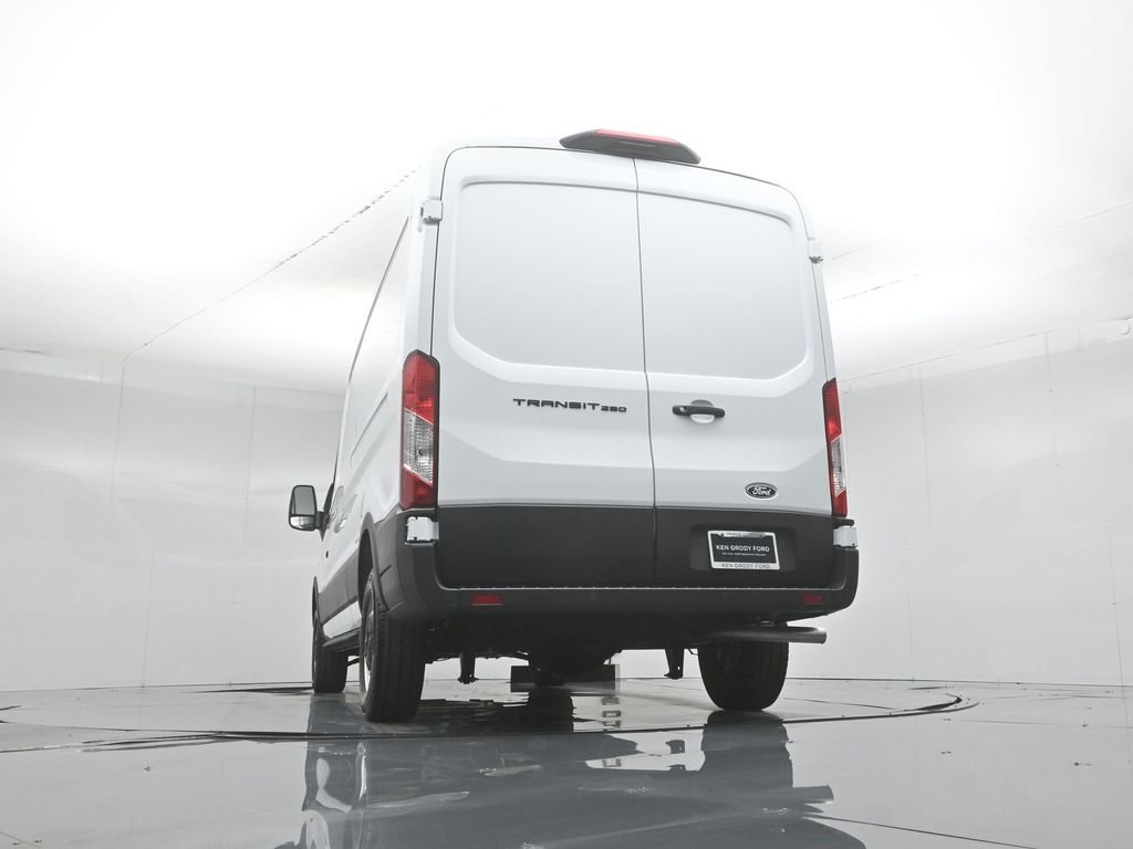 New 2026 Oxford White Ford Base image 48