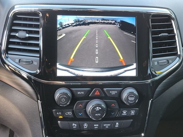 Used 2021 White Jeep Laredo X image 22
