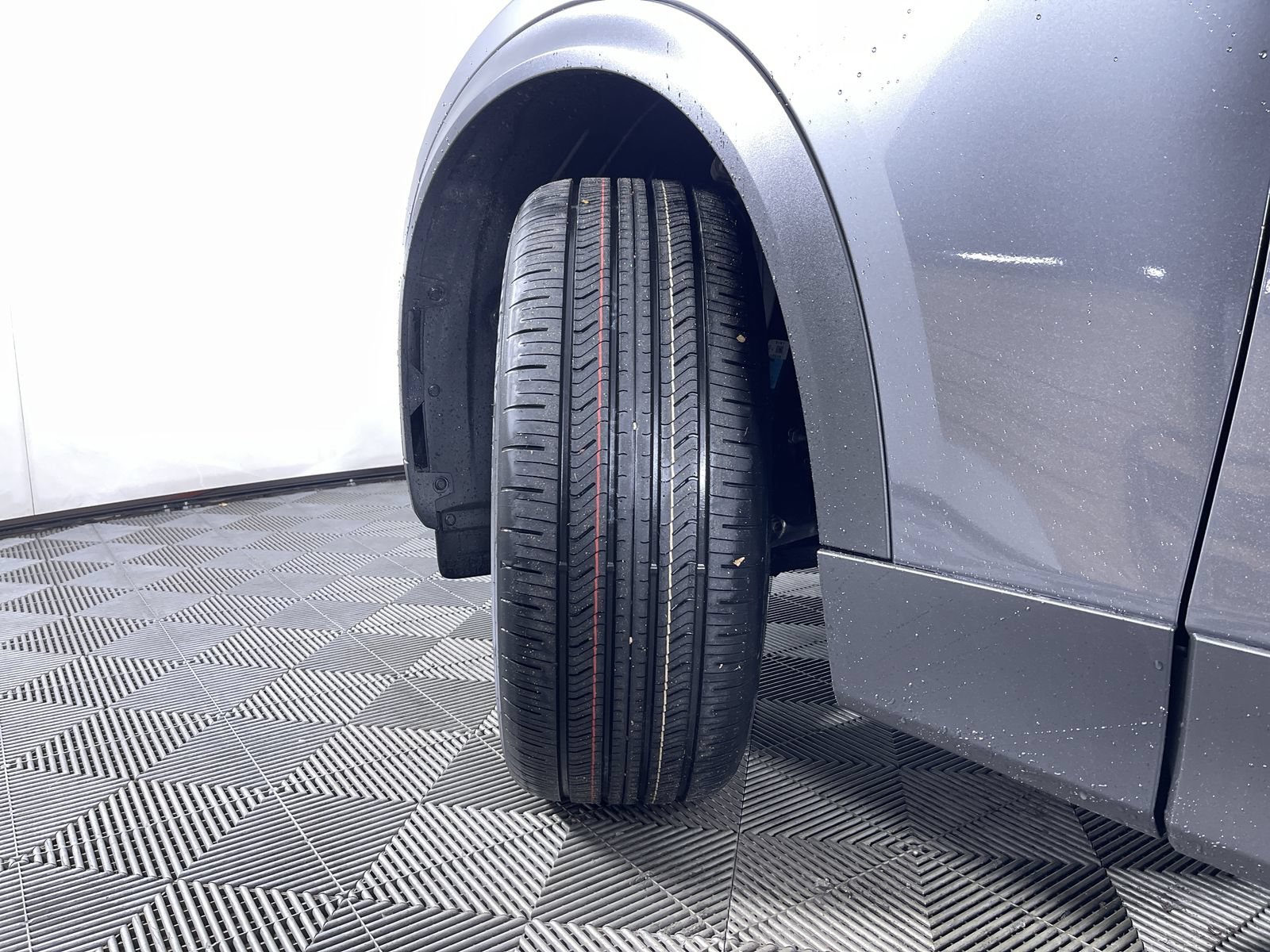 New 2026 Machine Gray Metallic Mazda Preferred image 28