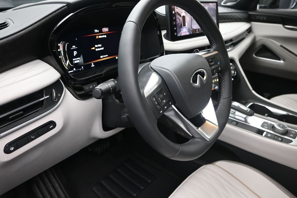 New 2027 2T RAD WHT INFINITI Autograph AWD image 12