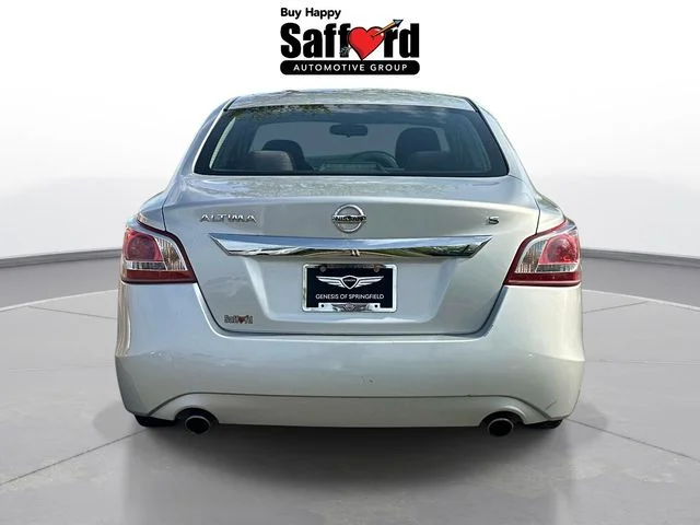 Used 2013 Silver Nissan 2.5 S image 6