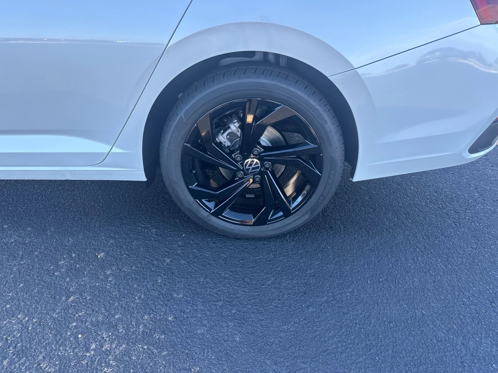 New 2027 White Volkswagen 1.5T SE image 8