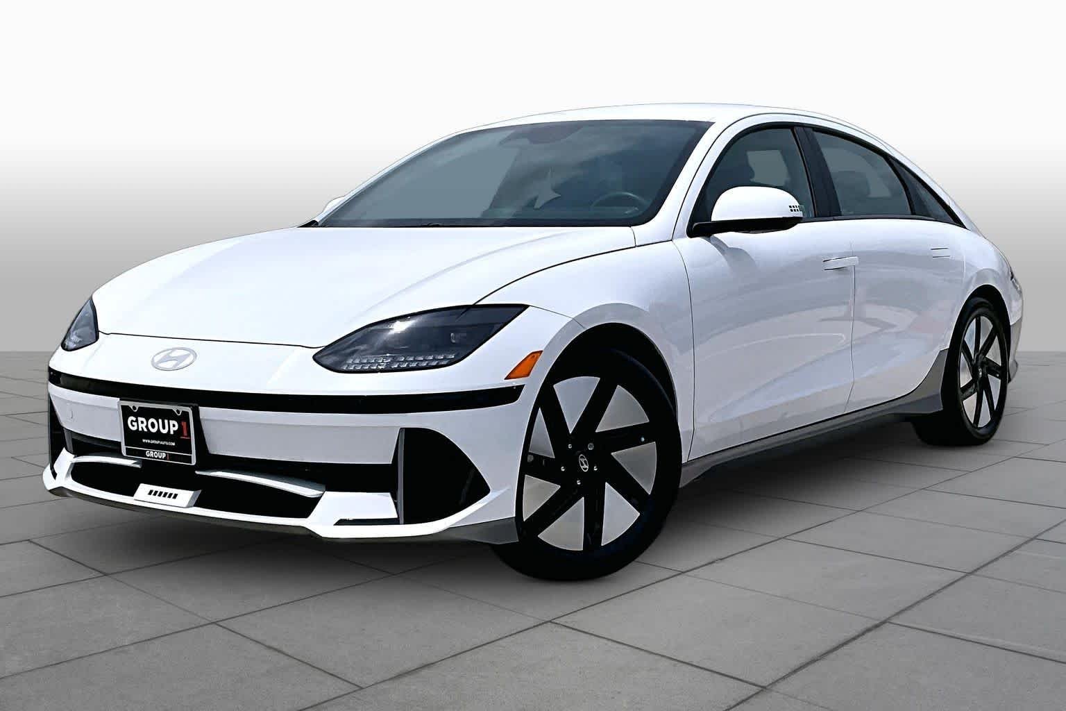 2024 Hyundai Ioniq 6 SE RWD's photo