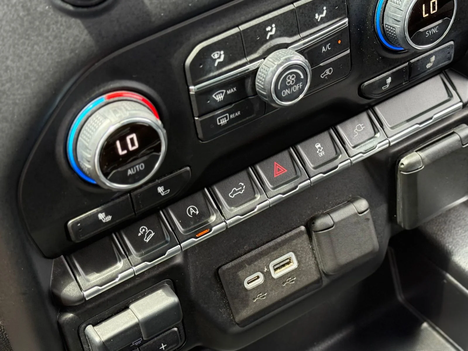 Used 2020 Black Chevrolet LT Trail Boss image 33
