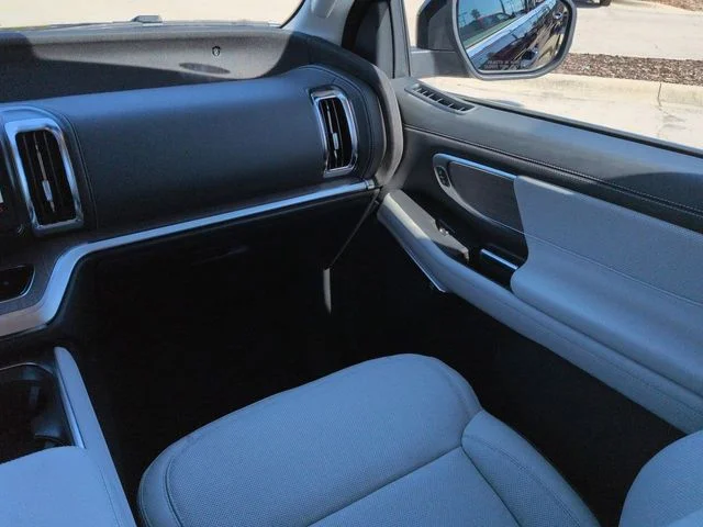 New 2026 Agate Black Metallic Ford Platinum® image 17