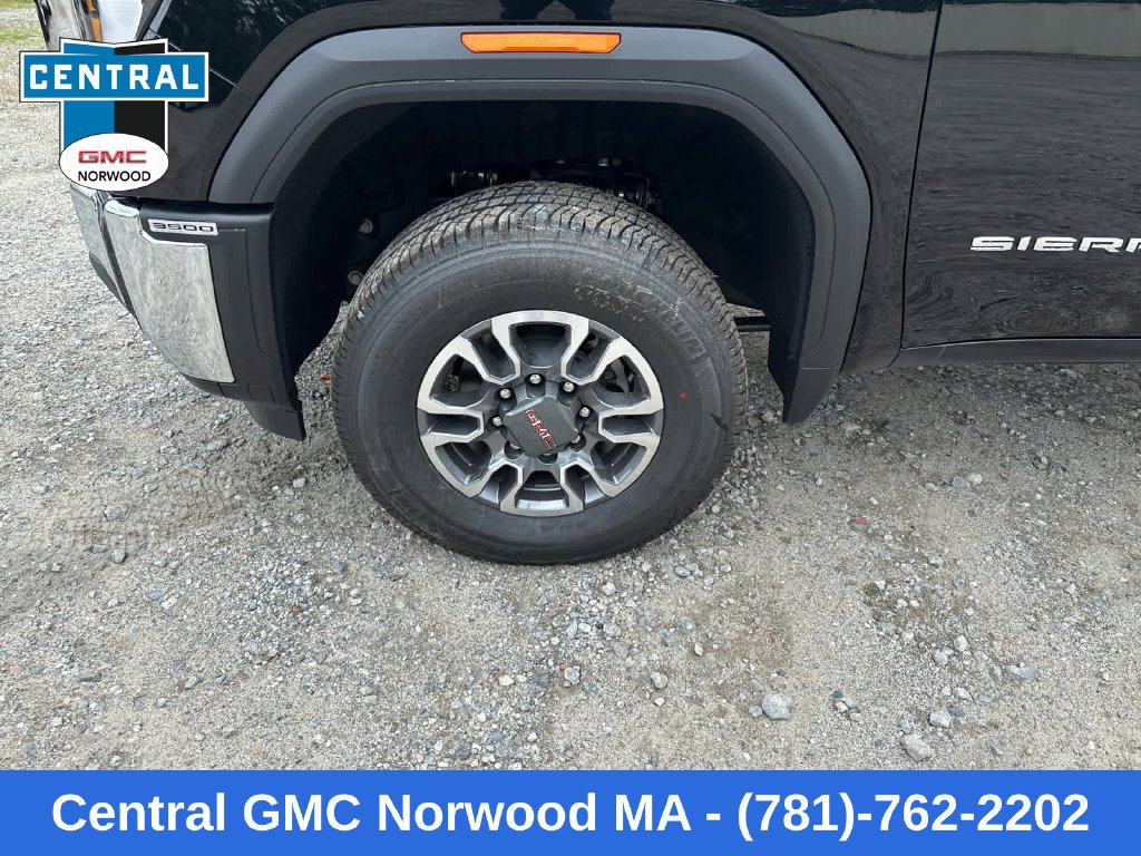 New 2026 Onyx Black GMC SLE image 10