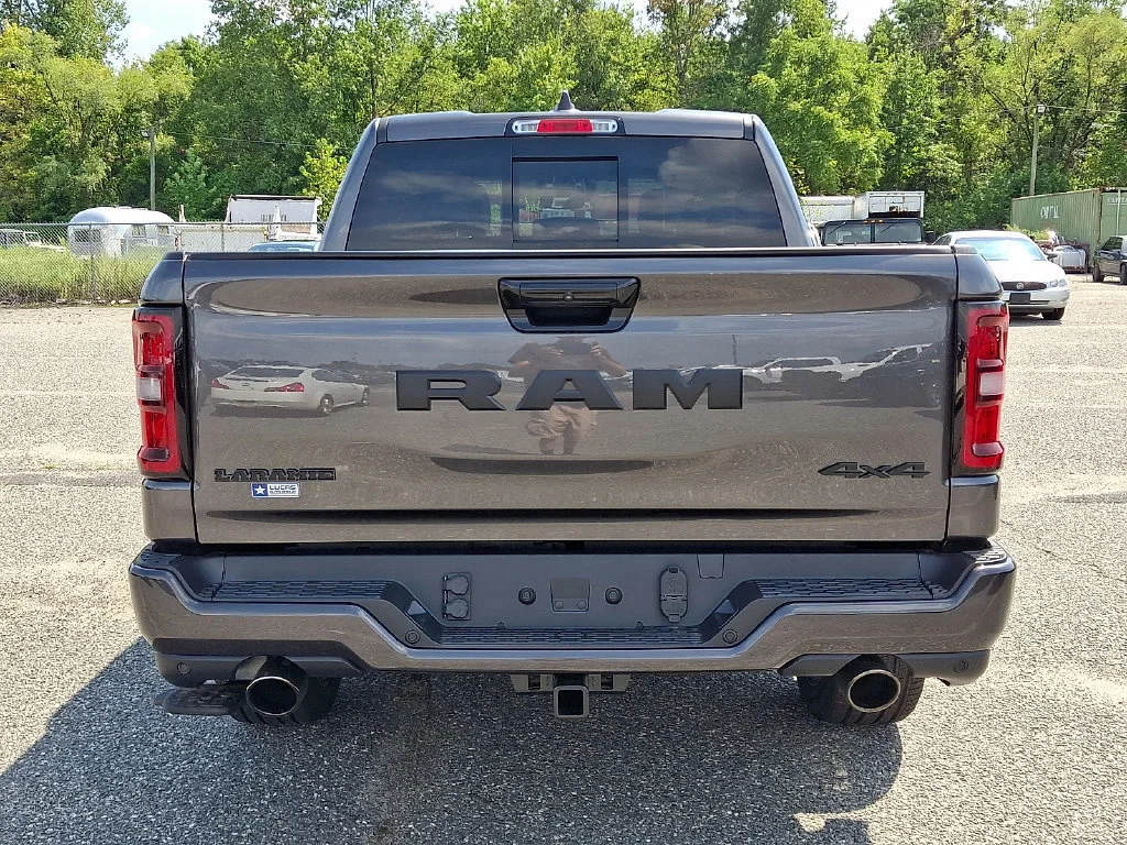 New 2027 Granite Crystal Metallic Clear-Coat Exterior Paint RAM Laramie image 7