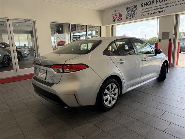 Certified Used 2023 SILVER ME. Toyota  image 6