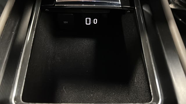Used 2025 Asher Gray Metallic Clearcoat Lincoln Premiere image 33