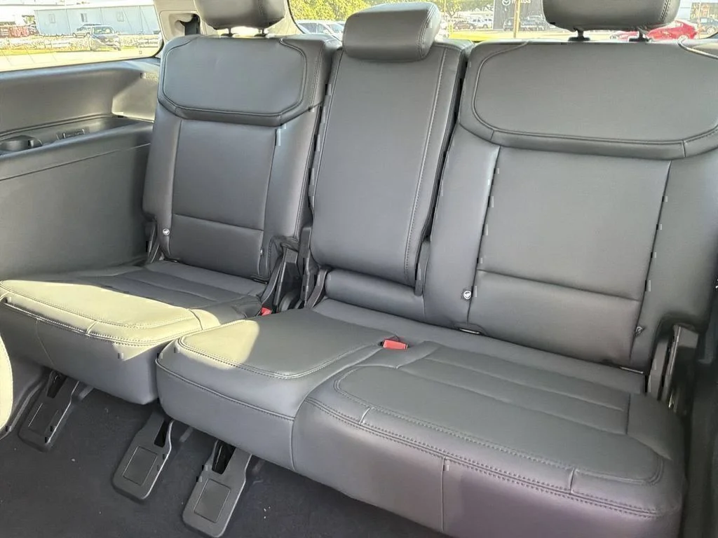 New 2026 Oxford White Ford Active image 19