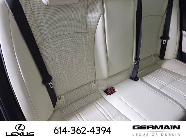 Used 2022  Lexus 250 image 19