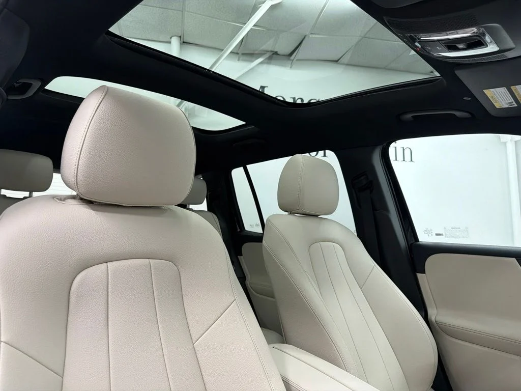 New 2026 Black Mercedes-Benz GLB 250 image 27