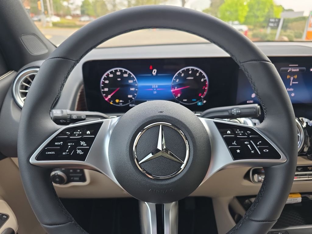 New 2026 Black Mercedes-Benz GLB 250 image 20