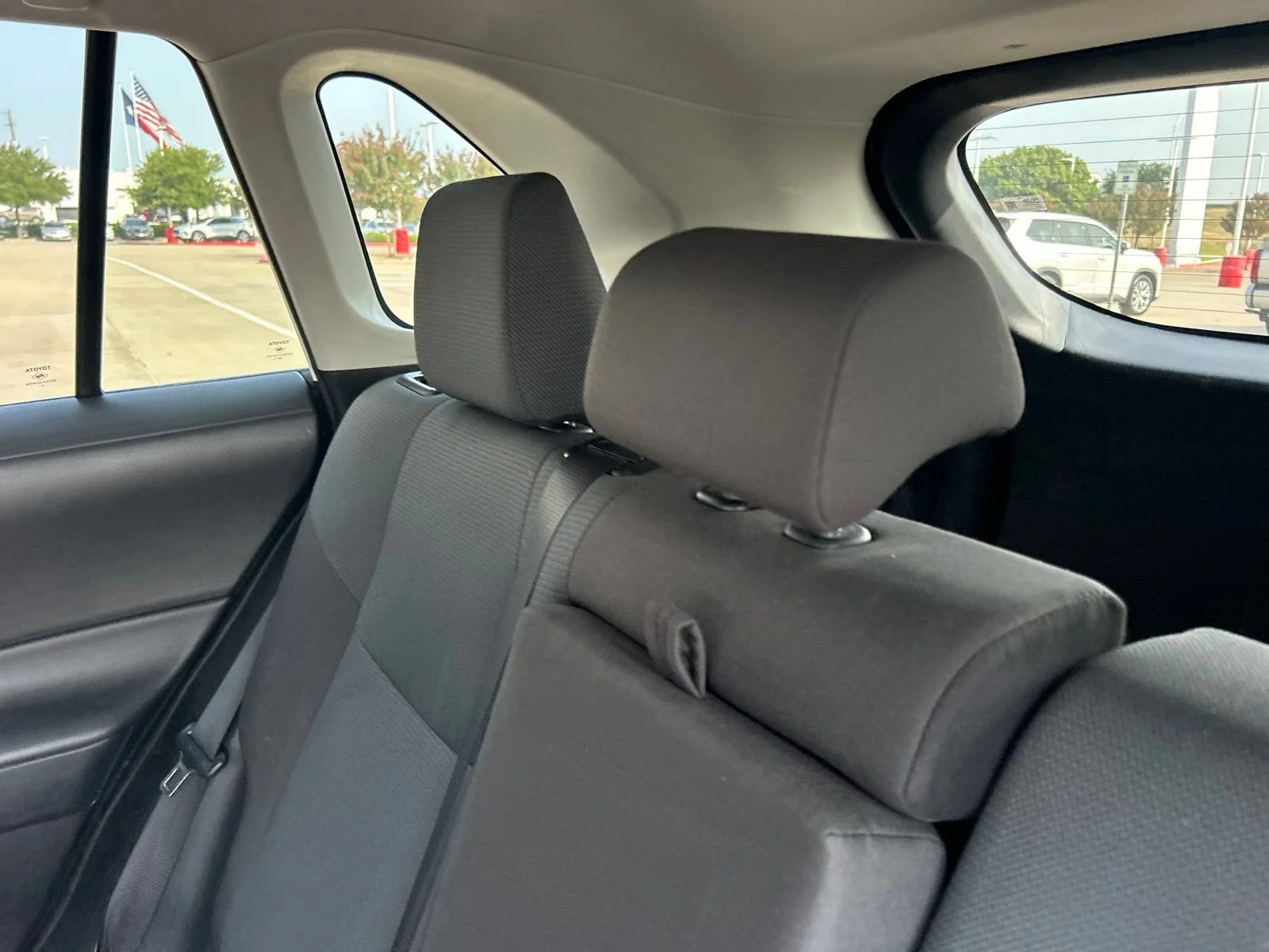 Used 2025 White Toyota XLE image 18