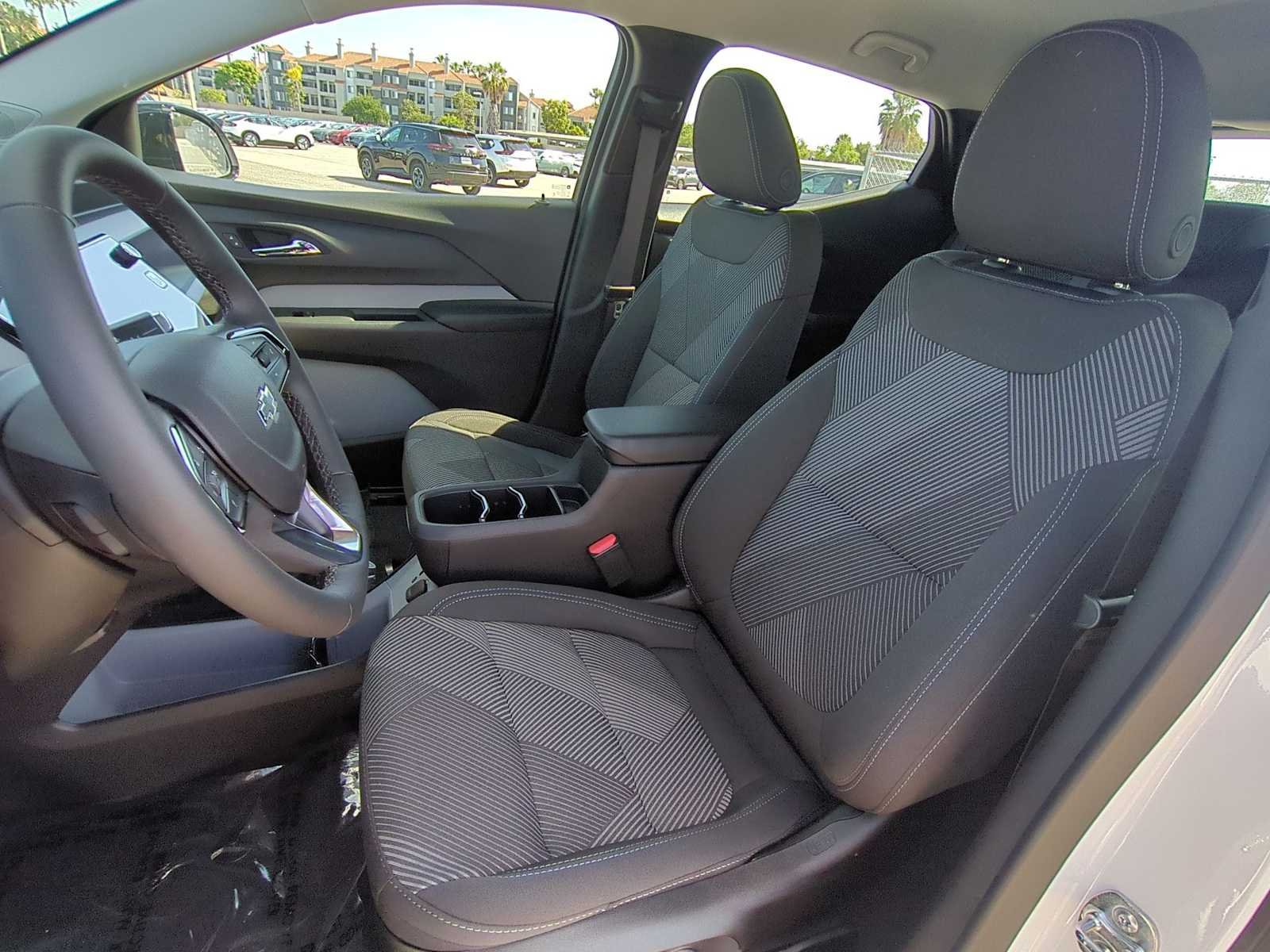 2027 Chevrolet Bolt LT - Photo 23