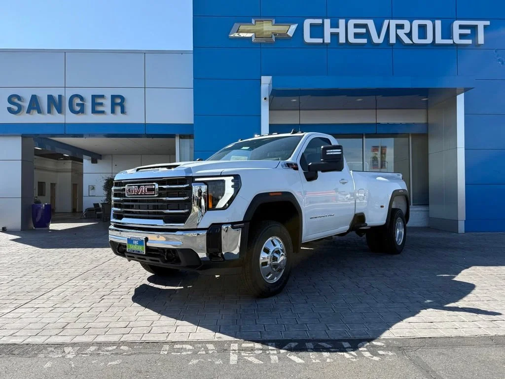 New 2026 Summit White GMC SLE DRW image 2