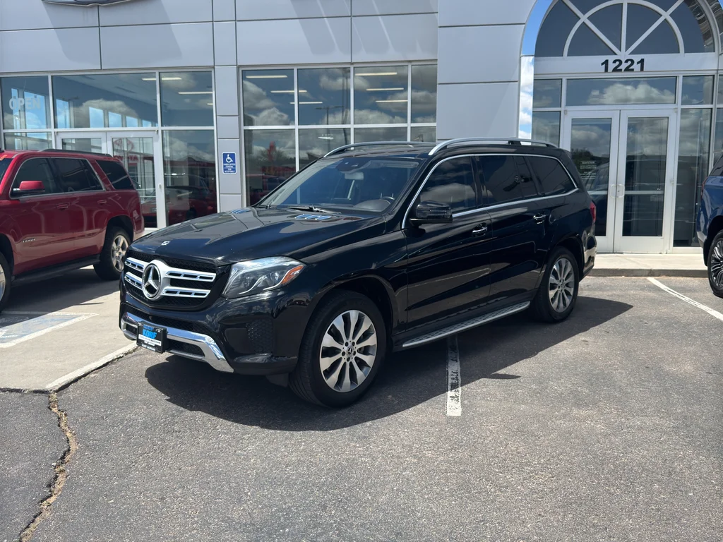 Used 2019 Black Mercedes-Benz 450 4MATIC® image 1