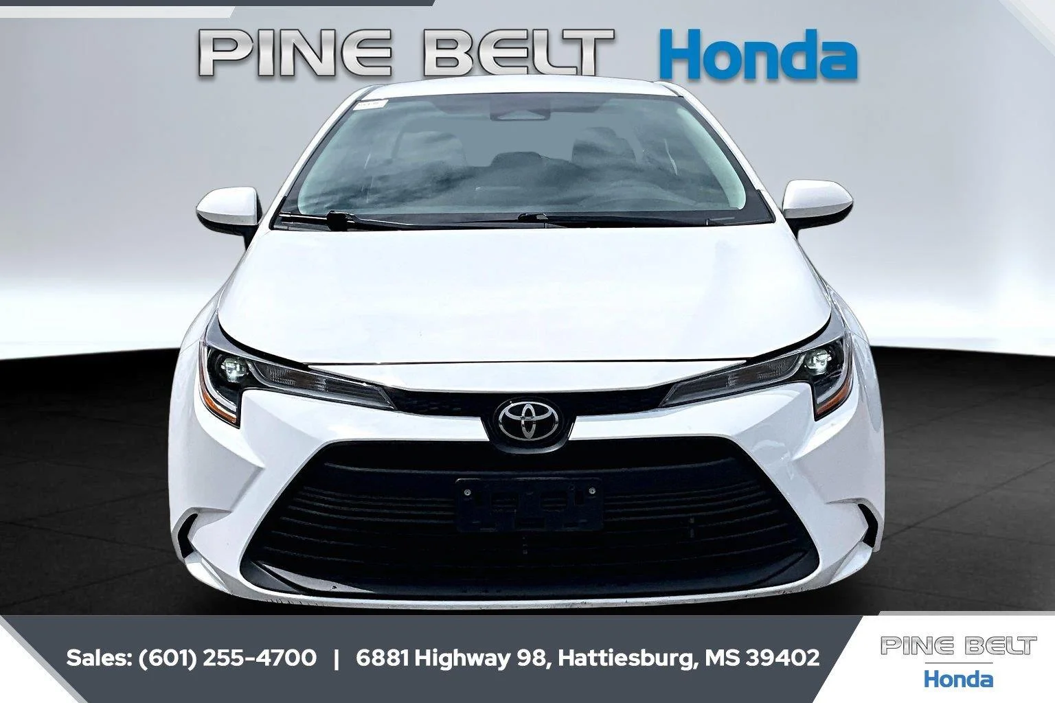 Used 2024 Ice Cap Toyota LE image 3