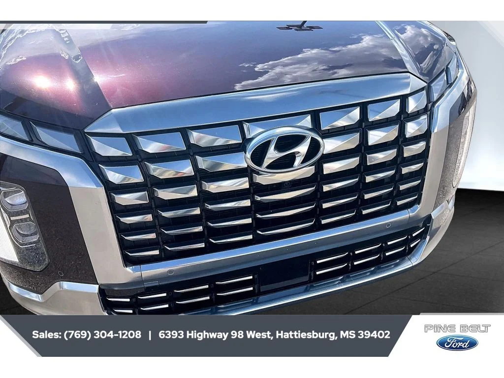 Used 2024 Sierra Burgundy Hyundai Calligraphy image 25