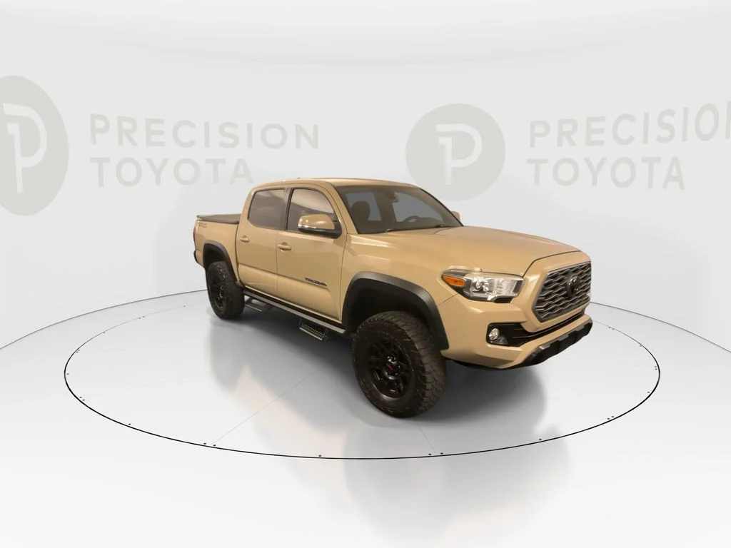 Used 2018 Quicksand Toyota TRD Off-Road image 3