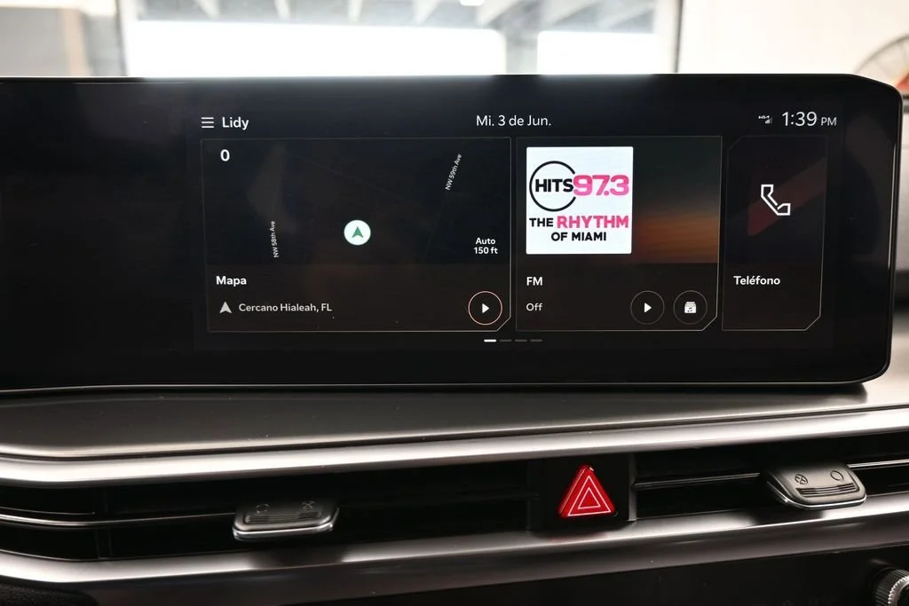 Used 2025 Silver Kia S image 21