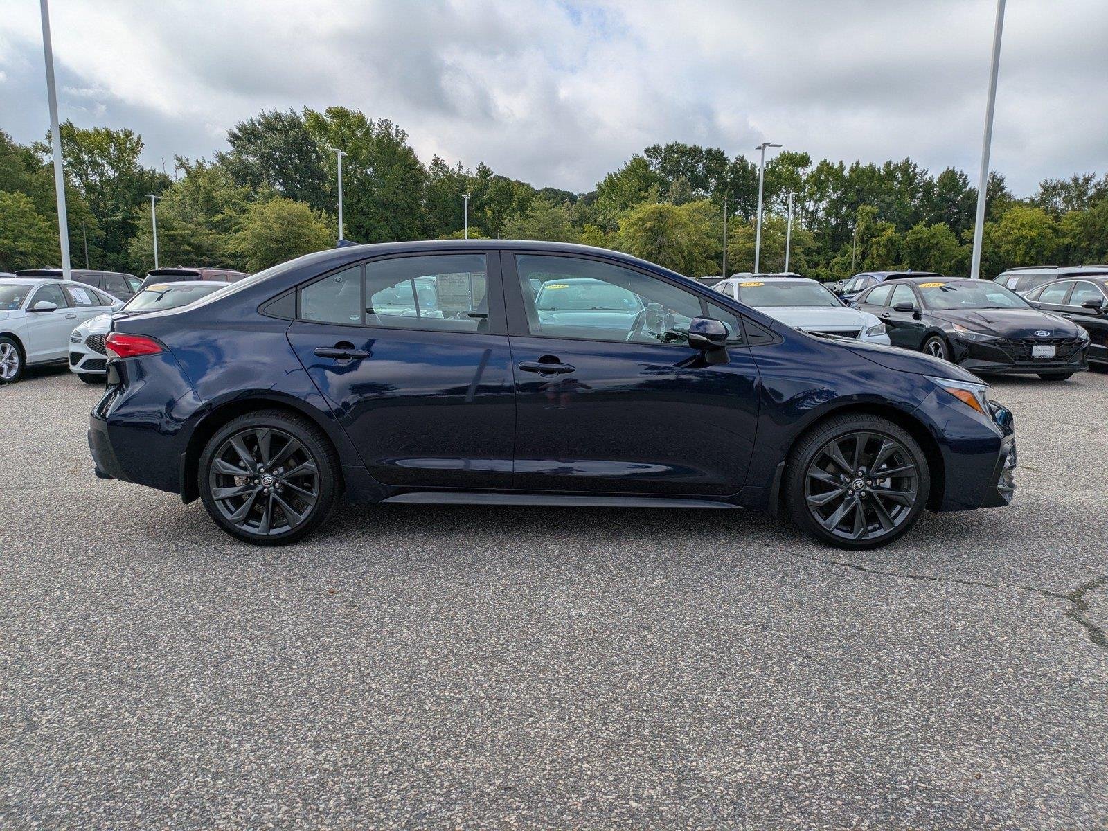 Used 2025 Blueprint Toyota SE image 3