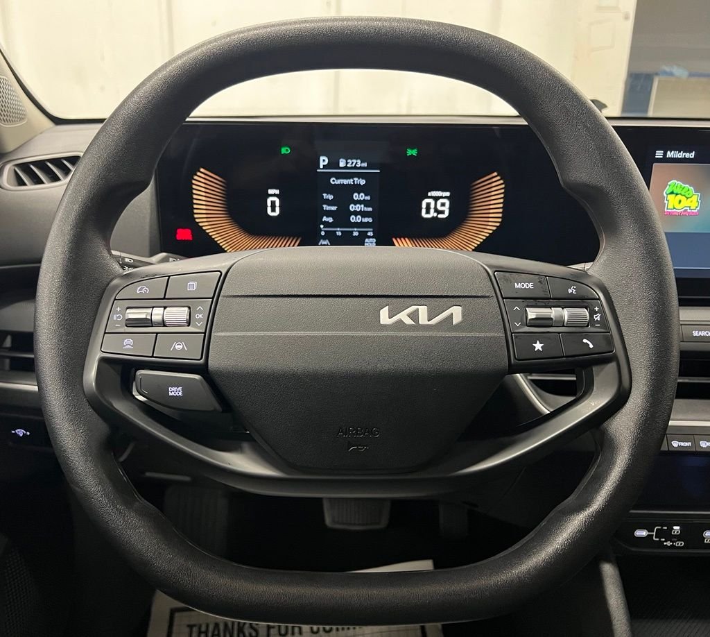 Used 2025 Red Kia LXS image 11