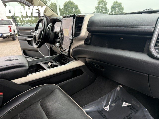 Used 2019 Diamond Black Ram Laramie image 46