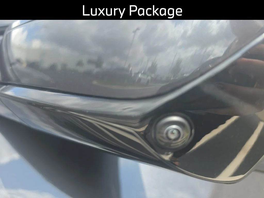 Certified Used 2024 Gray BMW xDrive50 image 10